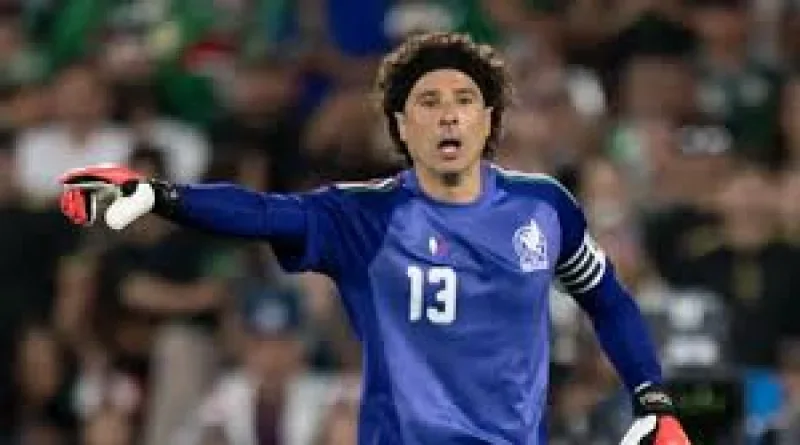Ochoa Cetak Rekor sebagai Pemain Tertua Meksiko di Piala Dunia